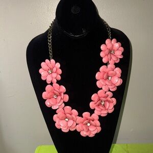 Chic Pink Floral Necklace